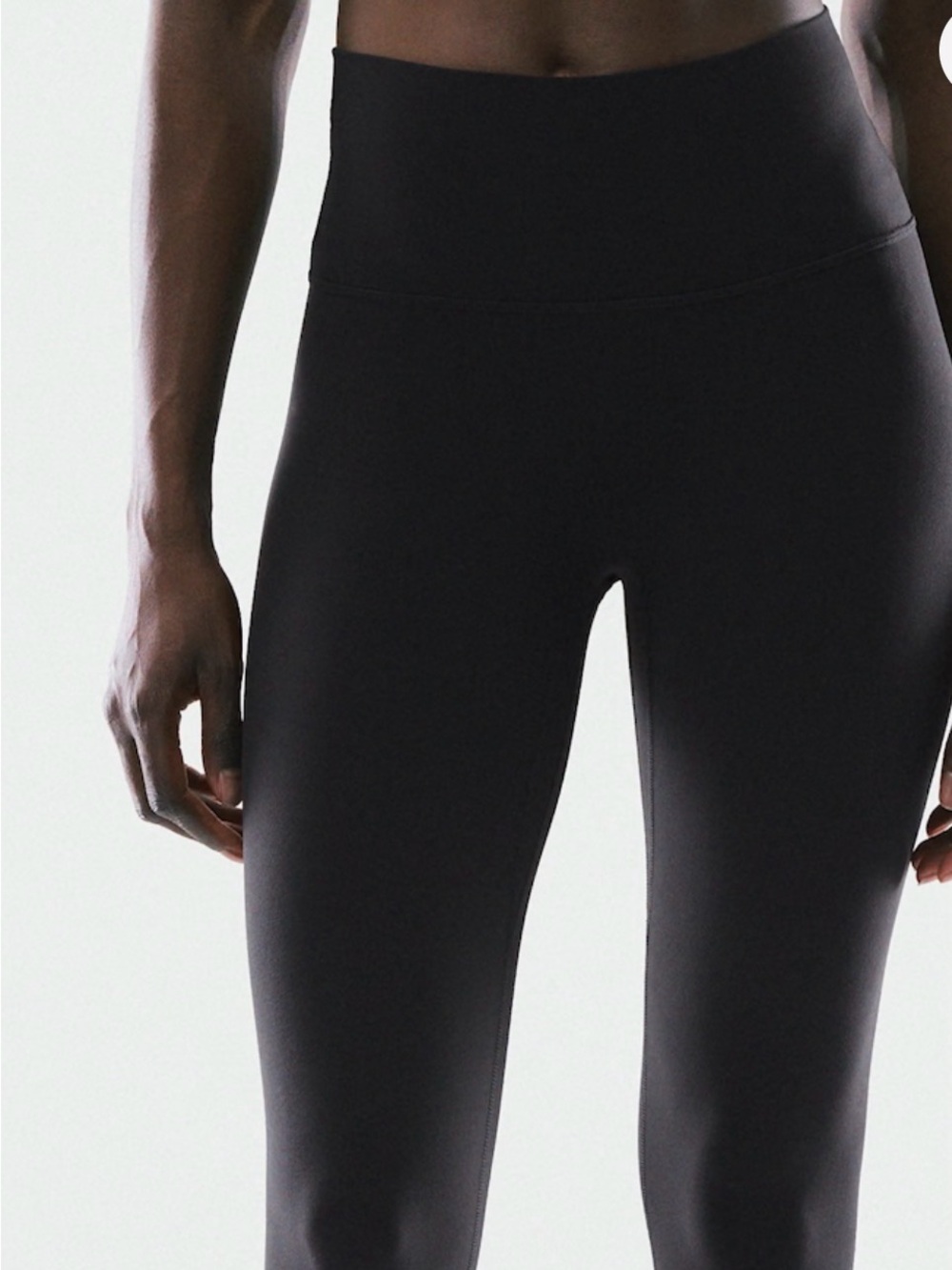 ARITZIA black legging 24”